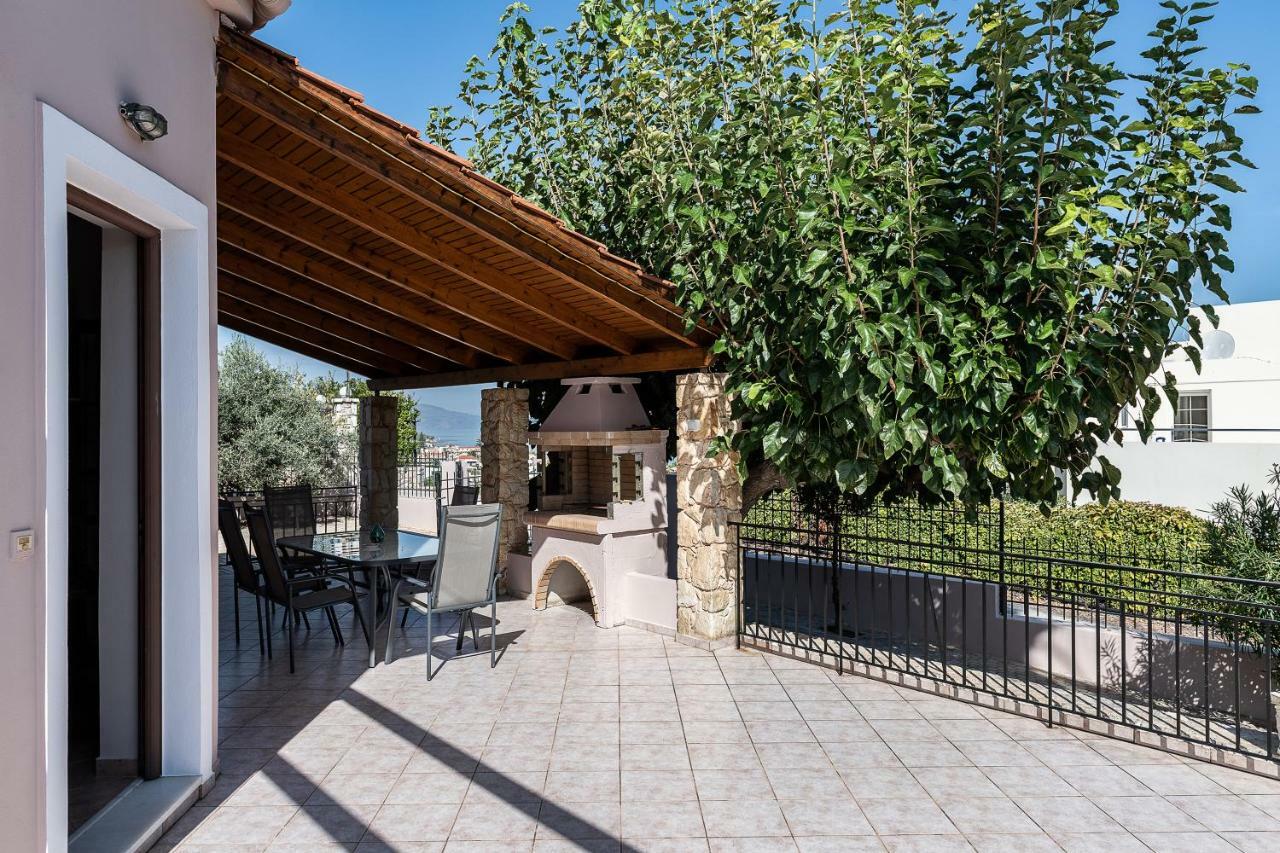 Lila Hill House Villa Stalos Exterior photo